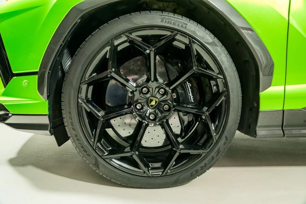 2024 Lamborghini Urus Performante - Image 12 of 31
