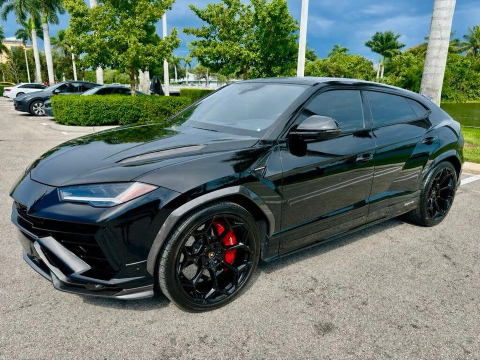 2024 Lamborghini Urus Performante - Image 11 of 31