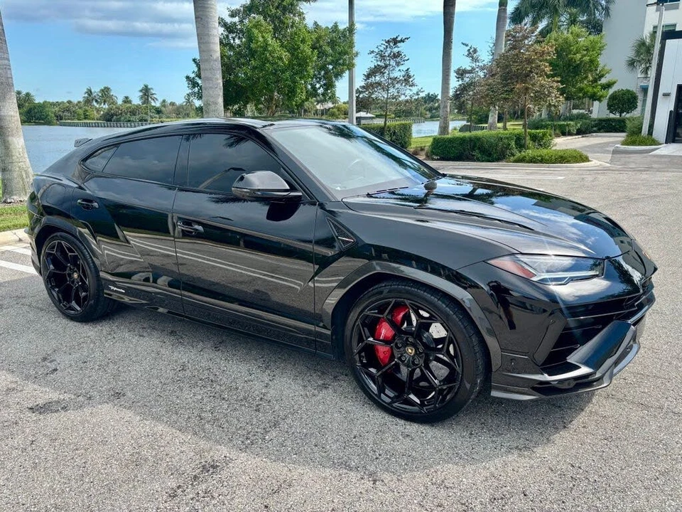 2024 Lamborghini Urus Performante - Image 4 of 31