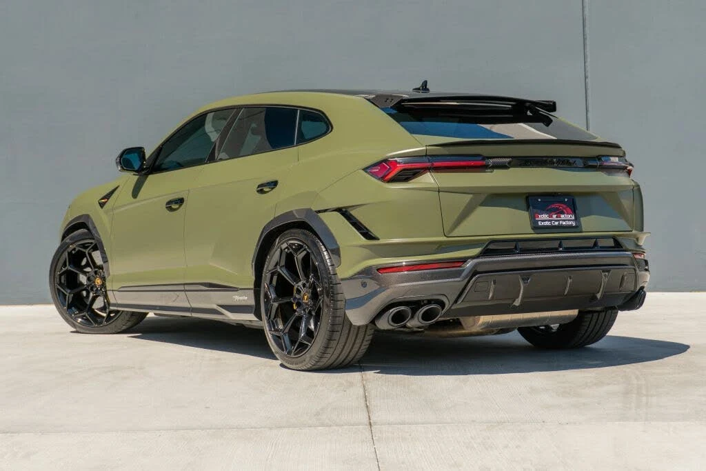 2024 Lamborghini Urus Performante - Image 9 of 31