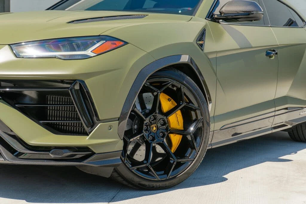 2024 Lamborghini Urus Performante - Image 25 of 31