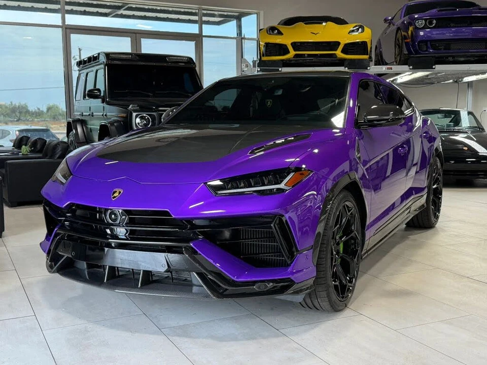 2024 Lamborghini Urus Performante - Image 2 of 31