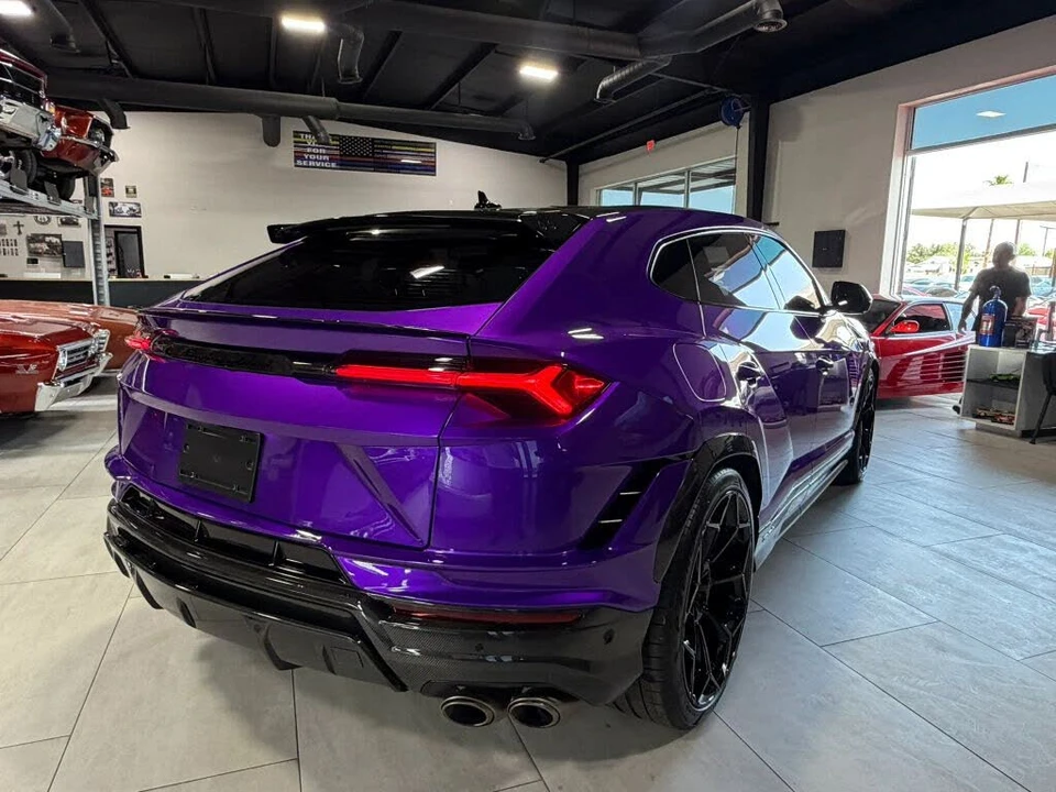 2024 Lamborghini Urus Performante - Image 14 of 31