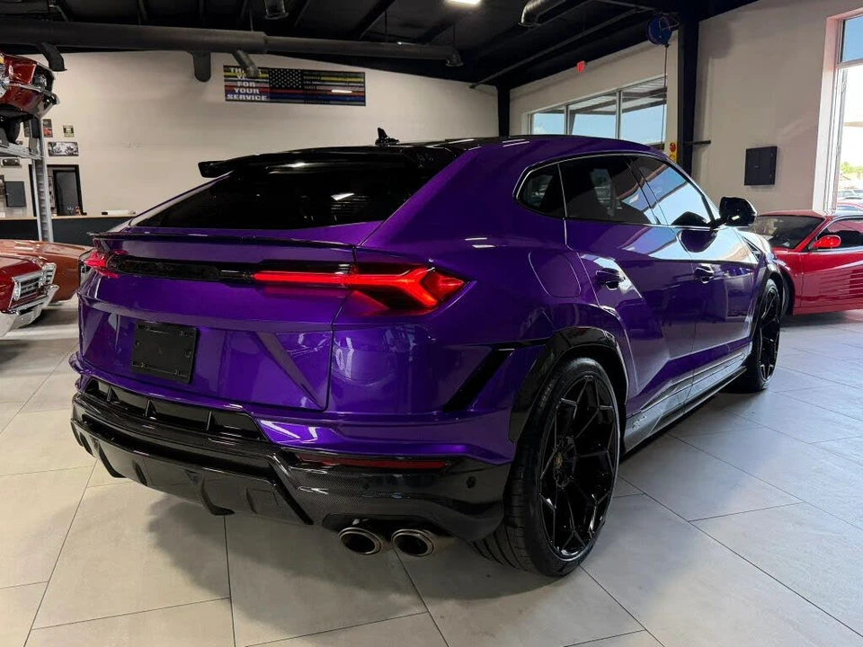 2024 Lamborghini Urus Performante - Image 13 of 31