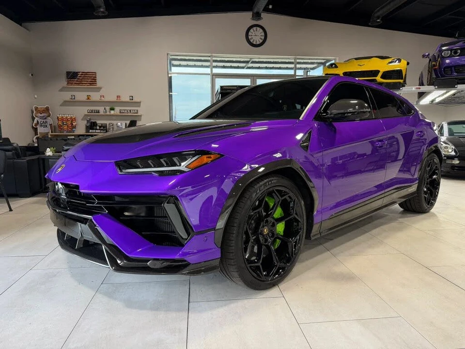 2024 Lamborghini Urus Performante - Image 4 of 31
