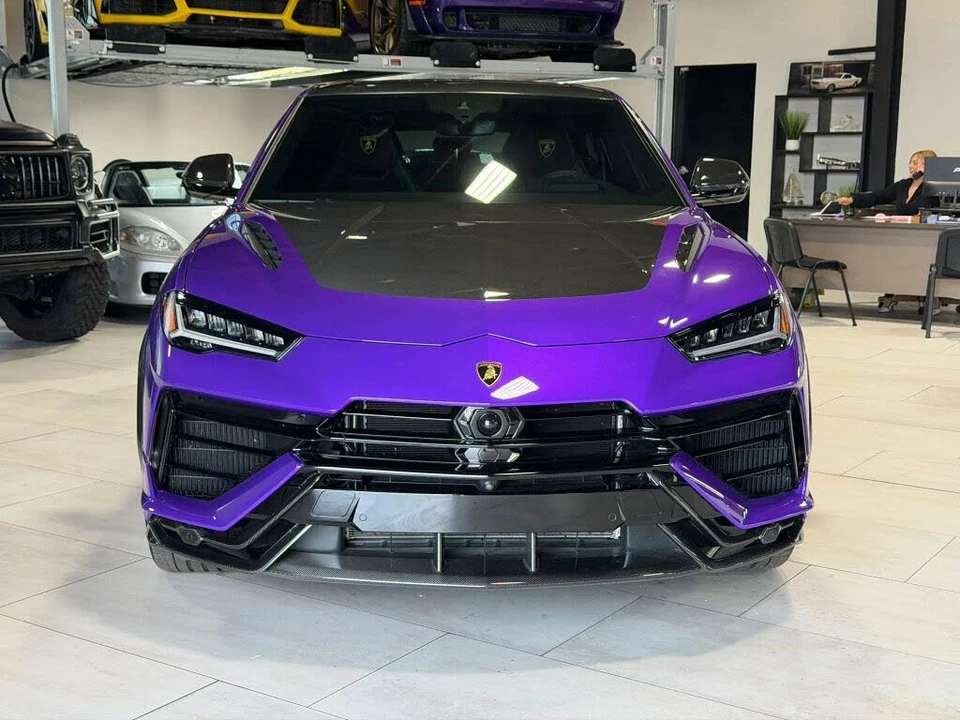 2024 Lamborghini Urus Performante - Image 19 of 31