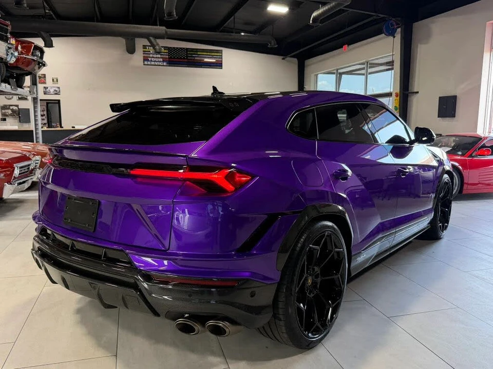 2024 Lamborghini Urus Performante - Image 12 of 31