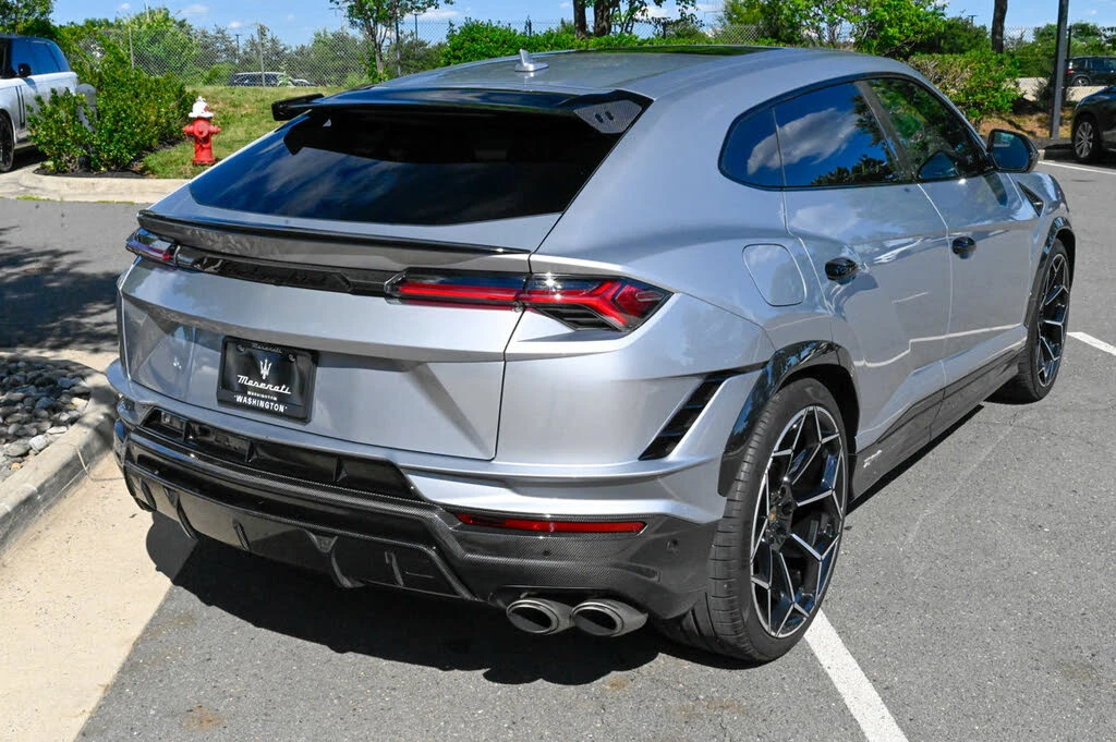 2024 Lamborghini Urus Performante - Image 5 of 31