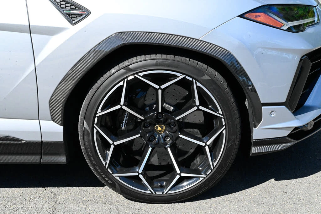 2024 Lamborghini Urus Performante - Image 12 of 31