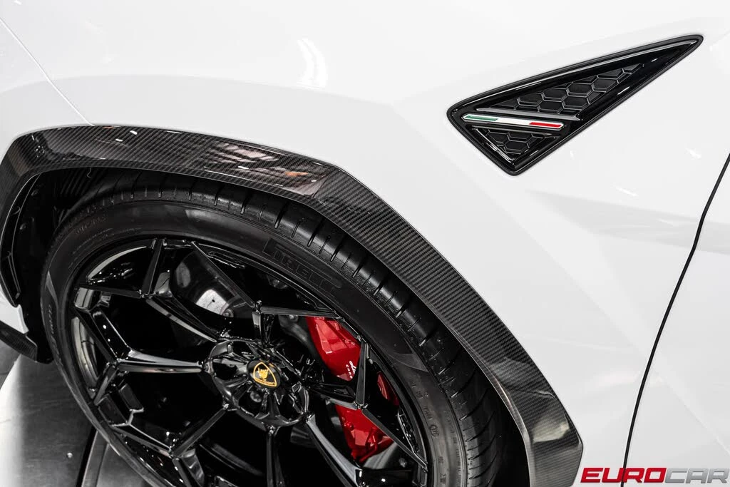 2024 Lamborghini Urus Performante - Image 16 of 31