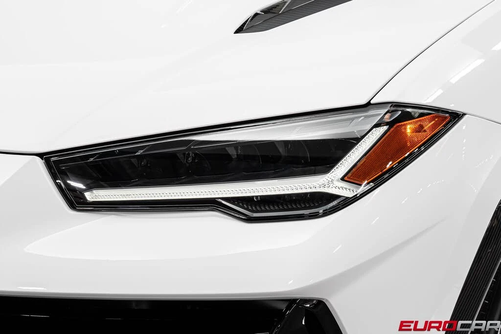 2024 Lamborghini Urus Performante - Image 11 of 31
