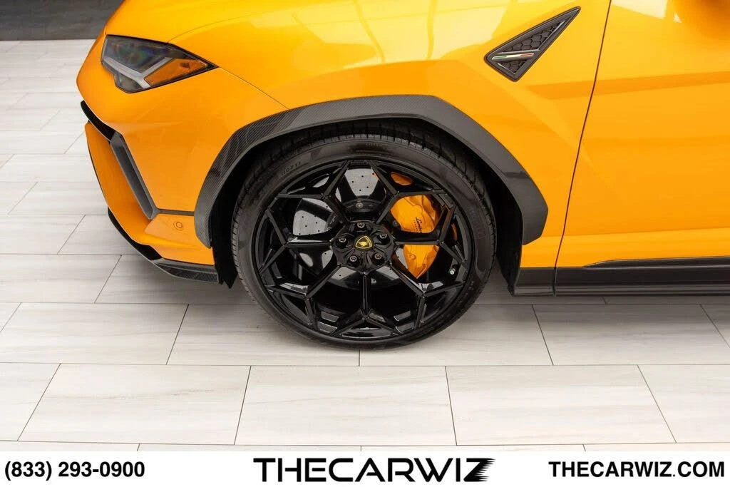 2024 Lamborghini Urus Performante - Image 13 of 31