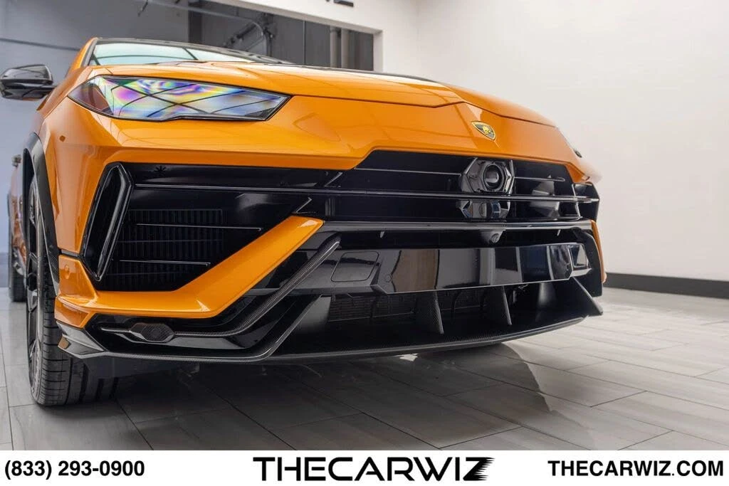 2024 Lamborghini Urus Performante - Image 10 of 31
