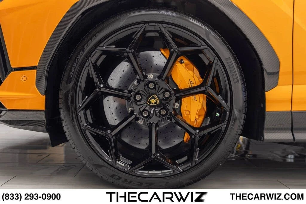 2024 Lamborghini Urus Performante - Image 15 of 31