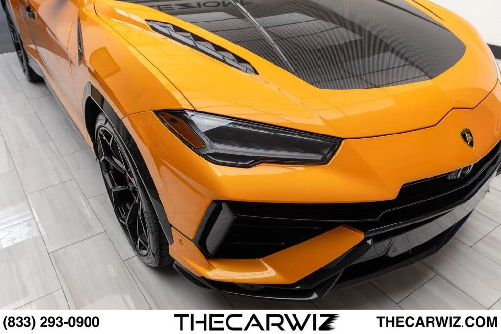2024 Lamborghini Urus Performante - Image 2 of 31
