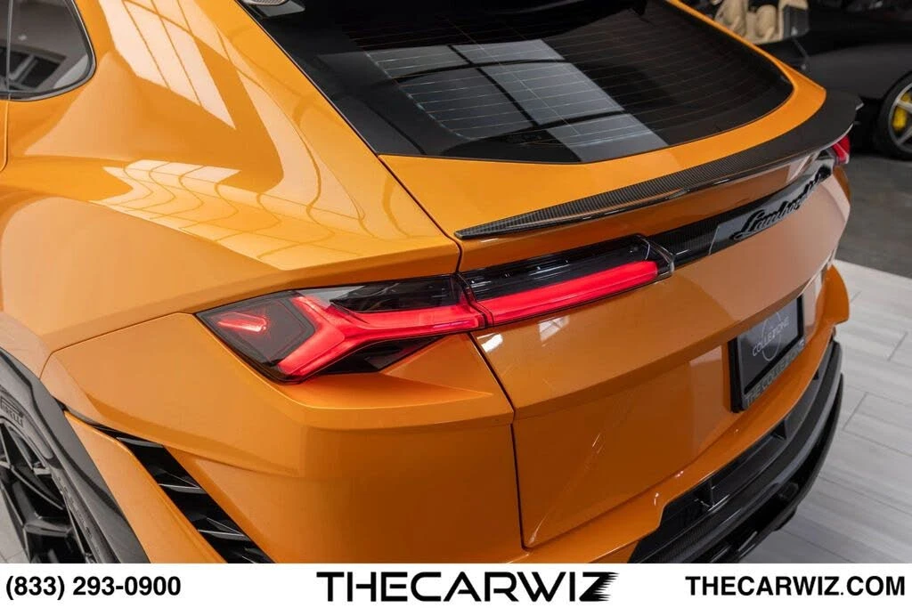 2024 Lamborghini Urus Performante - Image 24 of 31