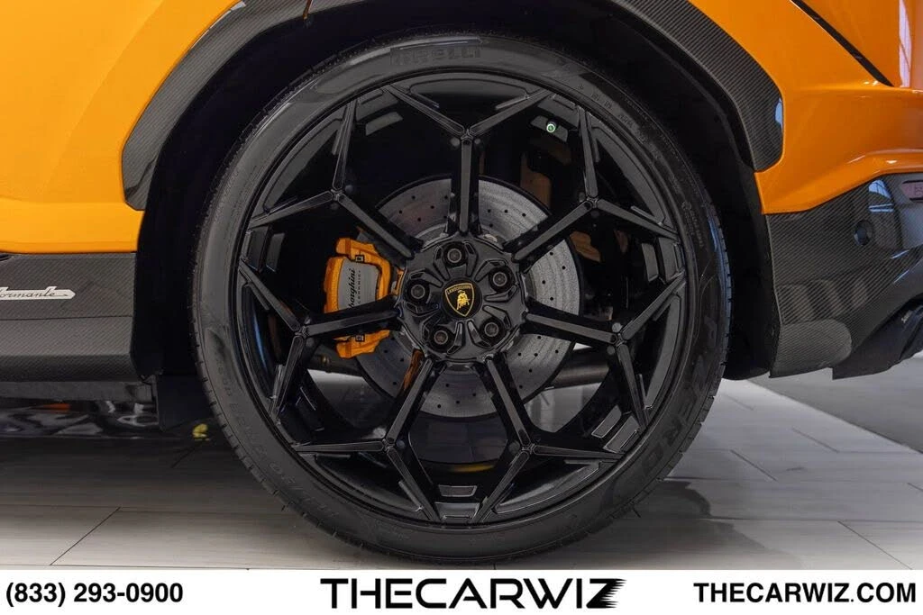 2024 Lamborghini Urus Performante - Image 23 of 31