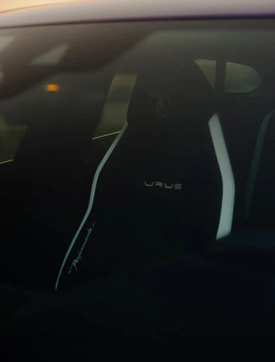 2024 Lamborghini Urus Performante - Image 11 of 31