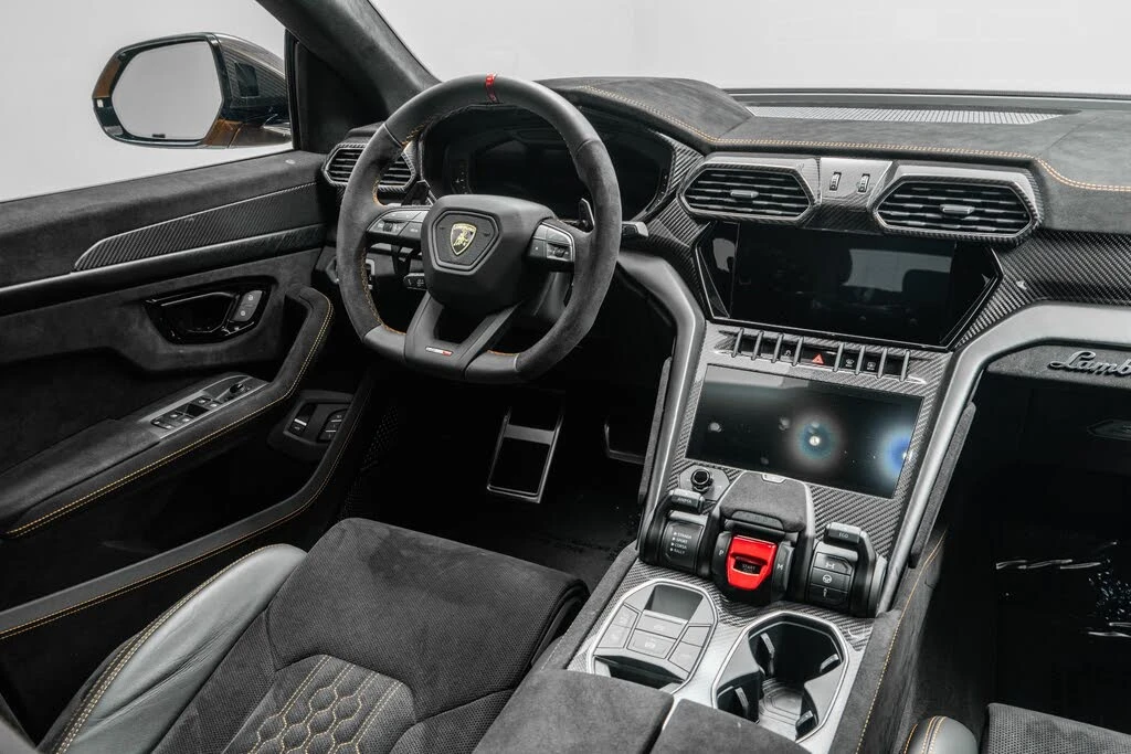 2024 Lamborghini Urus Performante - Image 29 of 31