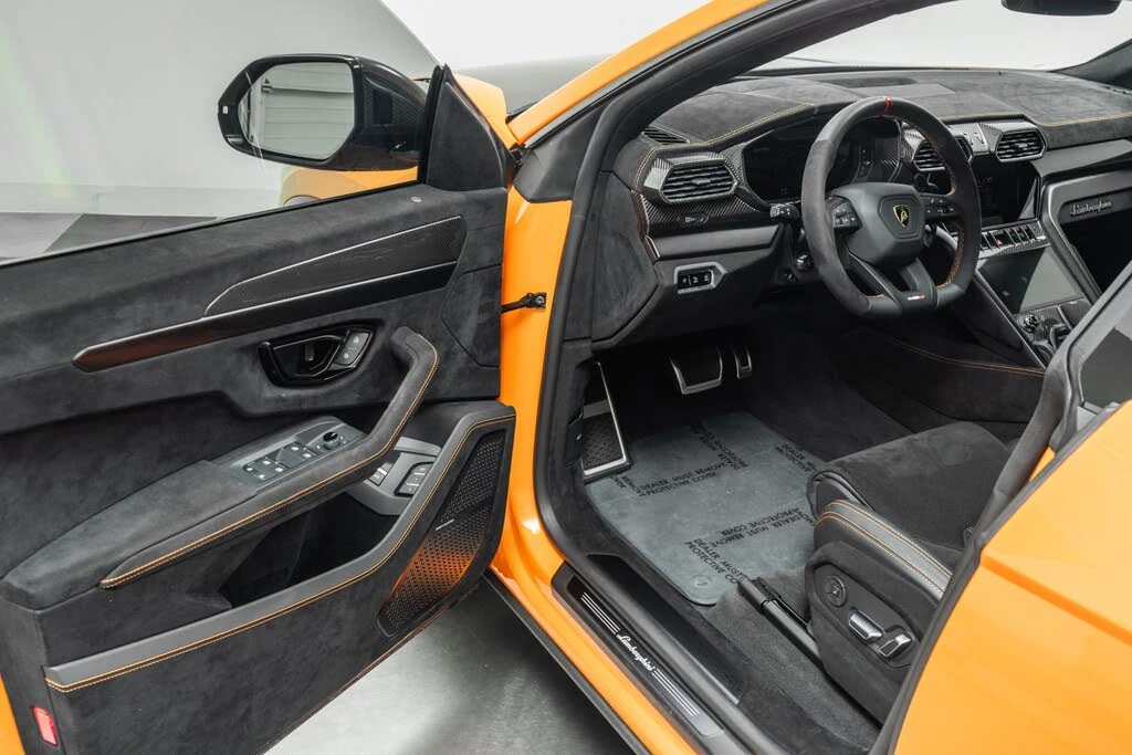 2024 Lamborghini Urus Performante - Image 23 of 31