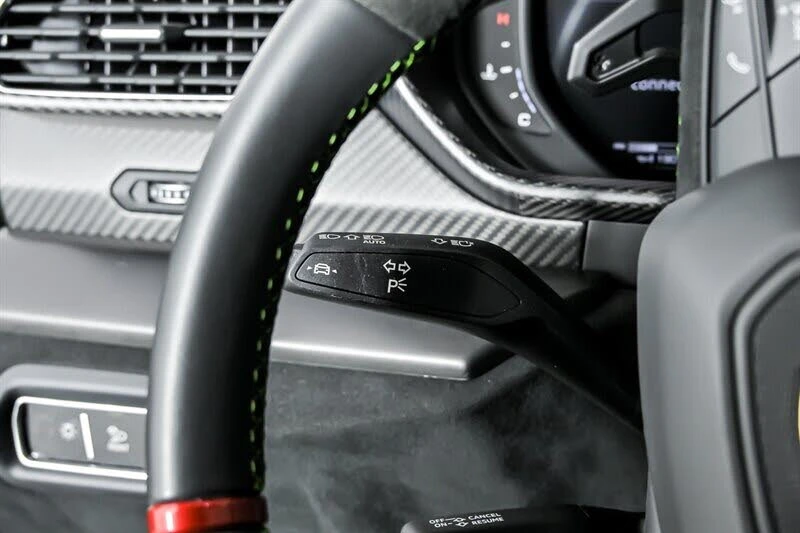 2024 Lamborghini Urus Performante - Image 29 of 31