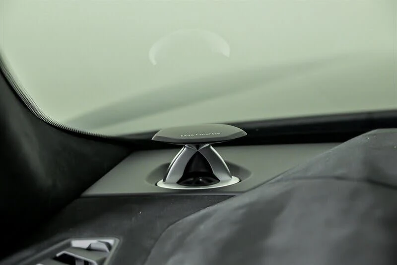 2024 Lamborghini Urus Performante - Image 25 of 31
