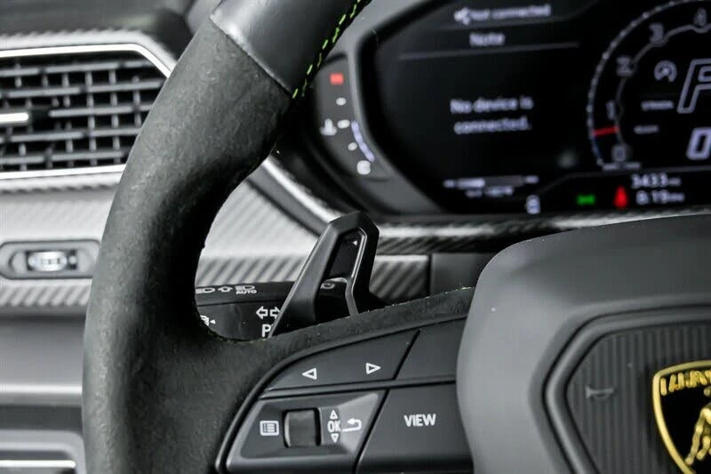 2024 Lamborghini Urus Performante - Image 27 of 31