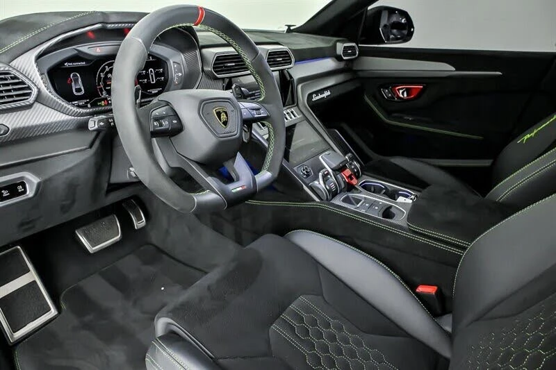 2024 Lamborghini Urus Performante - Image 18 of 31