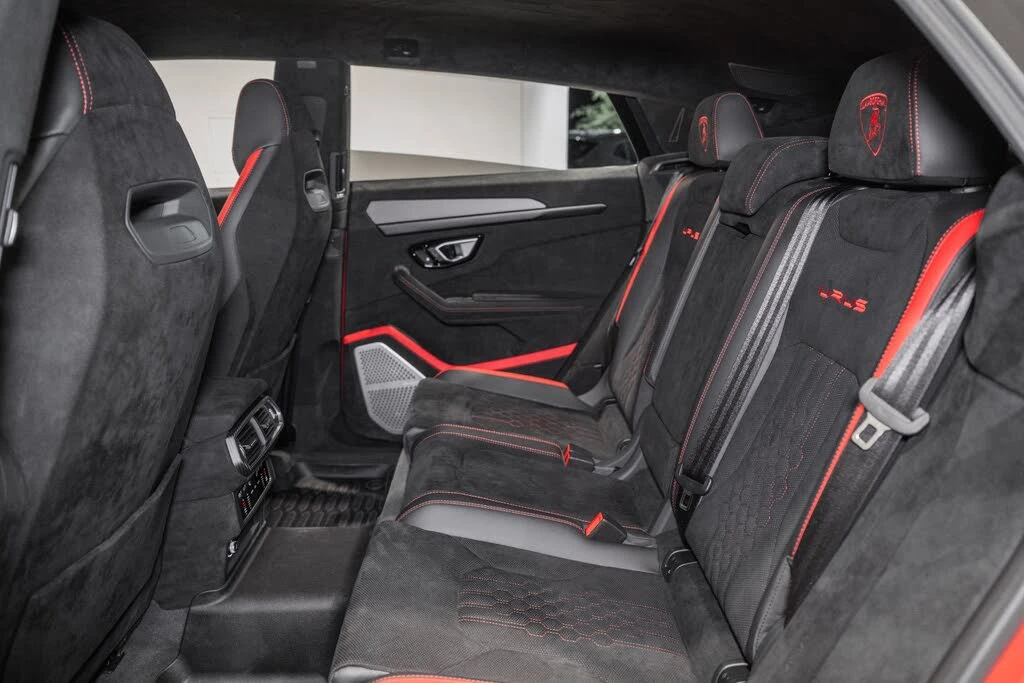 2024 Lamborghini Urus Performante - Image 19 of 31