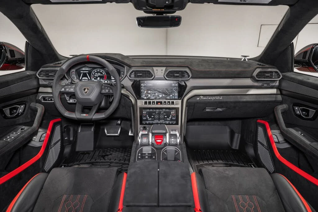 2024 Lamborghini Urus Performante - Image 28 of 31