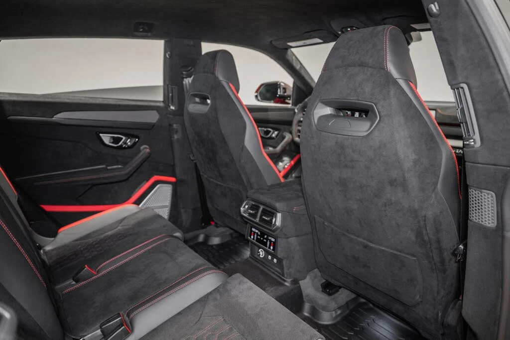 2024 Lamborghini Urus Performante - Image 23 of 31