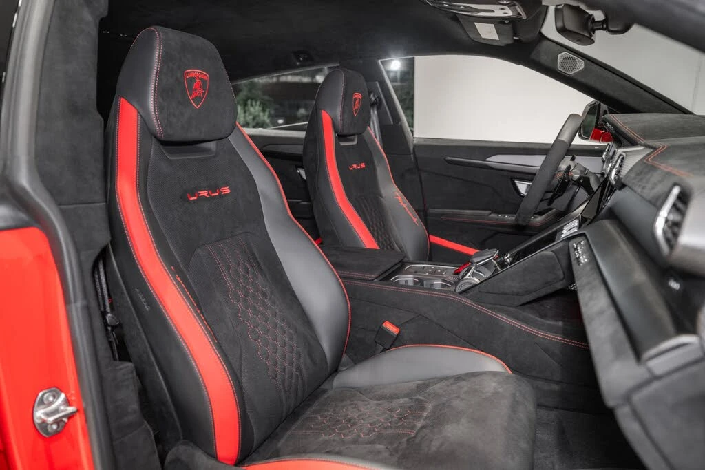 2024 Lamborghini Urus Performante - Image 27 of 31