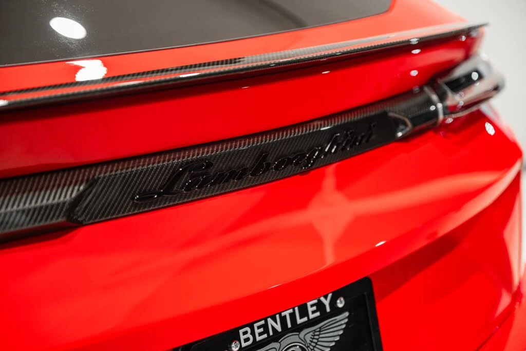 2024 Lamborghini Urus Performante - Image 12 of 31