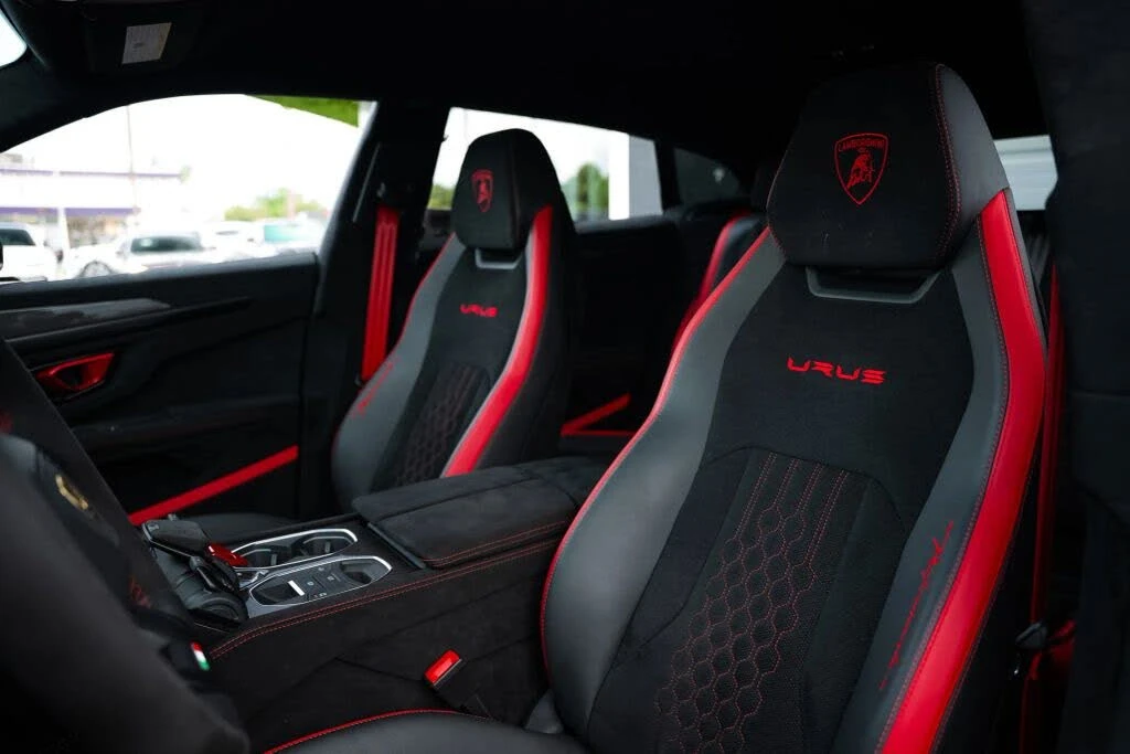 2024 Lamborghini Urus Performante - Image 14 of 31