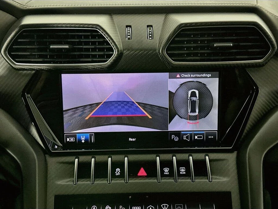 2024 Lamborghini Urus Performante - Image 14 of 31