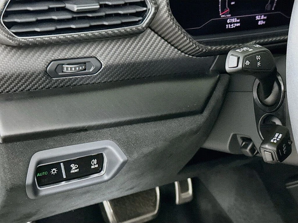 2024 Lamborghini Urus Performante - Image 10 of 31