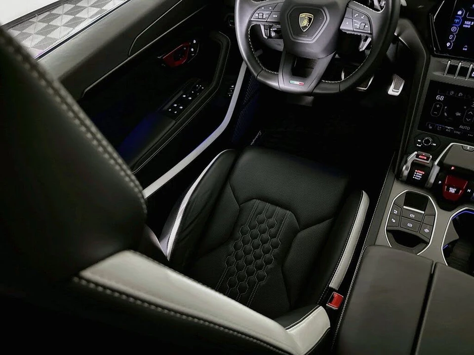 2024 Lamborghini Urus Performante - Image 23 of 31