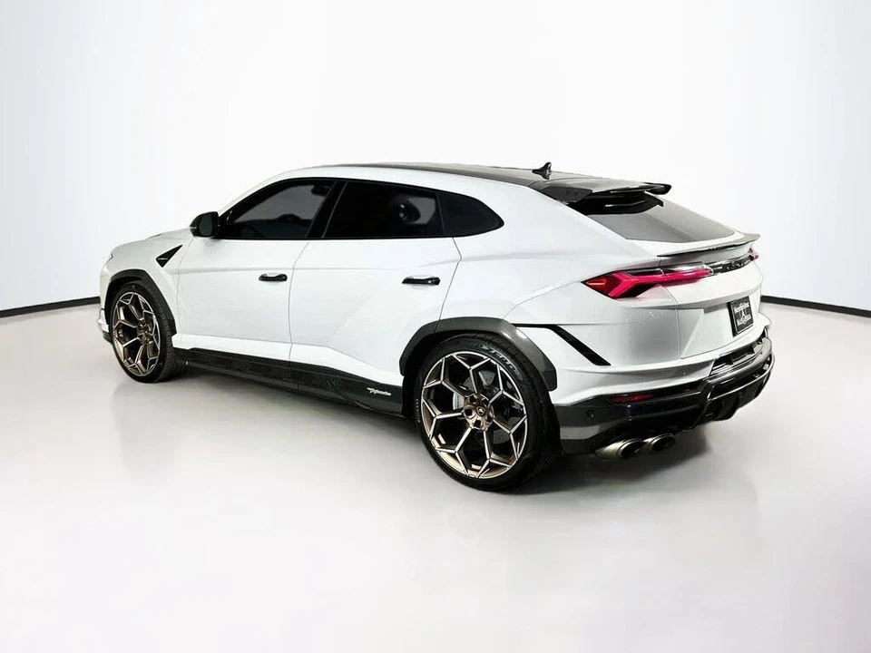 2024 Lamborghini Urus Performante - Image 5 of 31