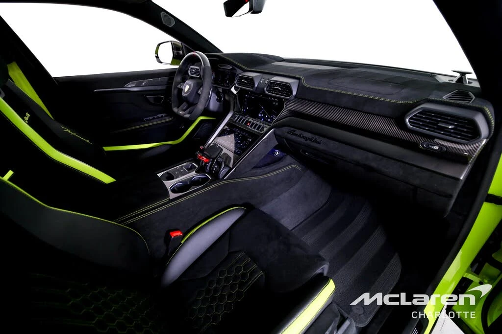 2024 Lamborghini Urus Performante - Image 26 of 31