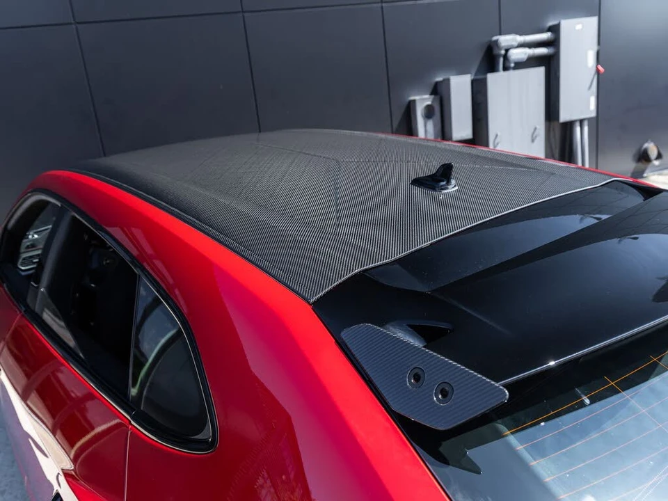 2024 Lamborghini Urus Performante - Image 15 of 31
