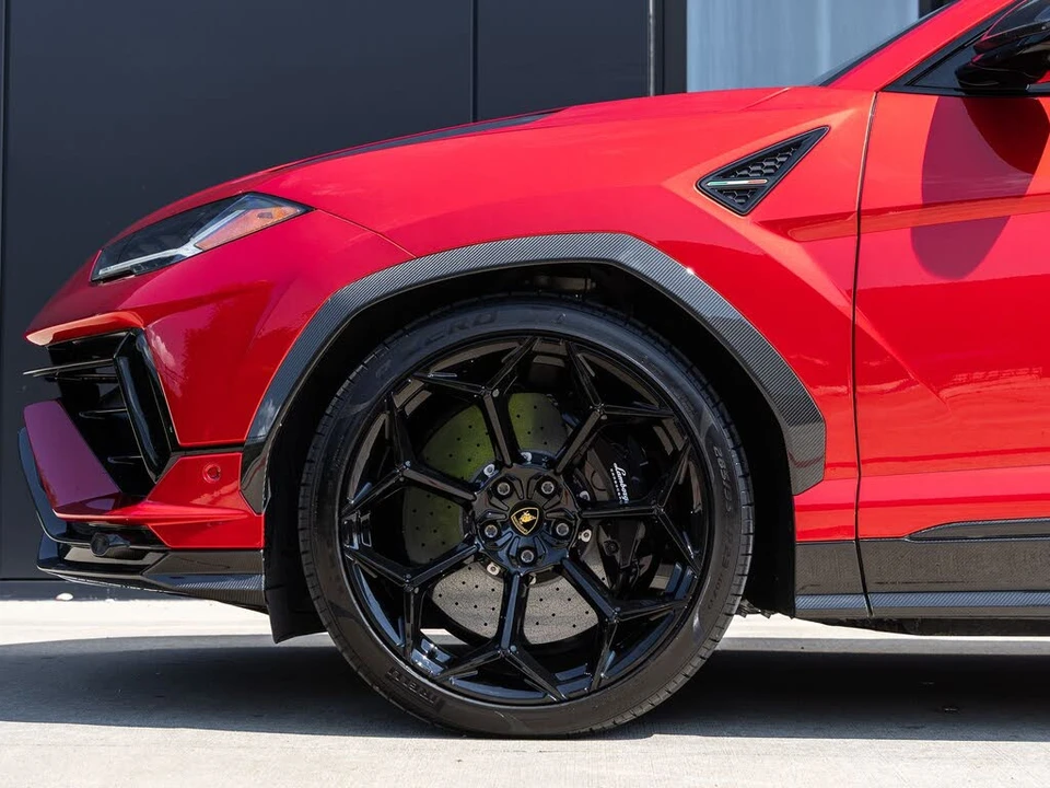2024 Lamborghini Urus Performante - Image 11 of 31