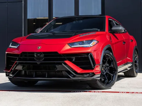 2024 Lamborghini Urus Performante AWD
