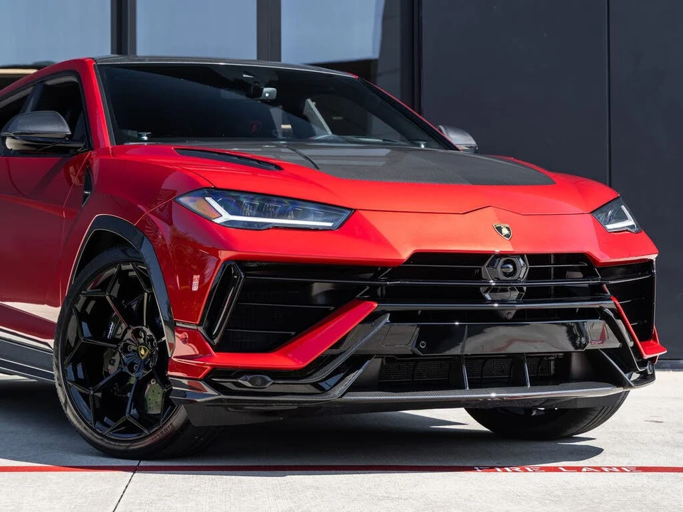 2024 Lamborghini Urus Performante - Image 5 of 31