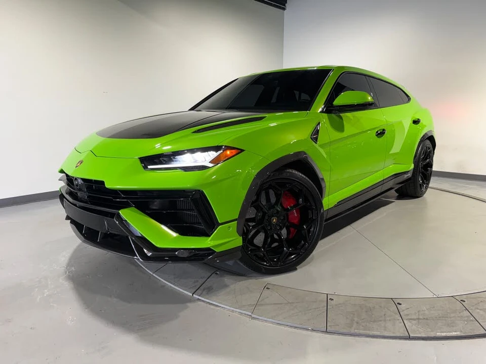 2024 Lamborghini Urus Performante - Image 2 of 31