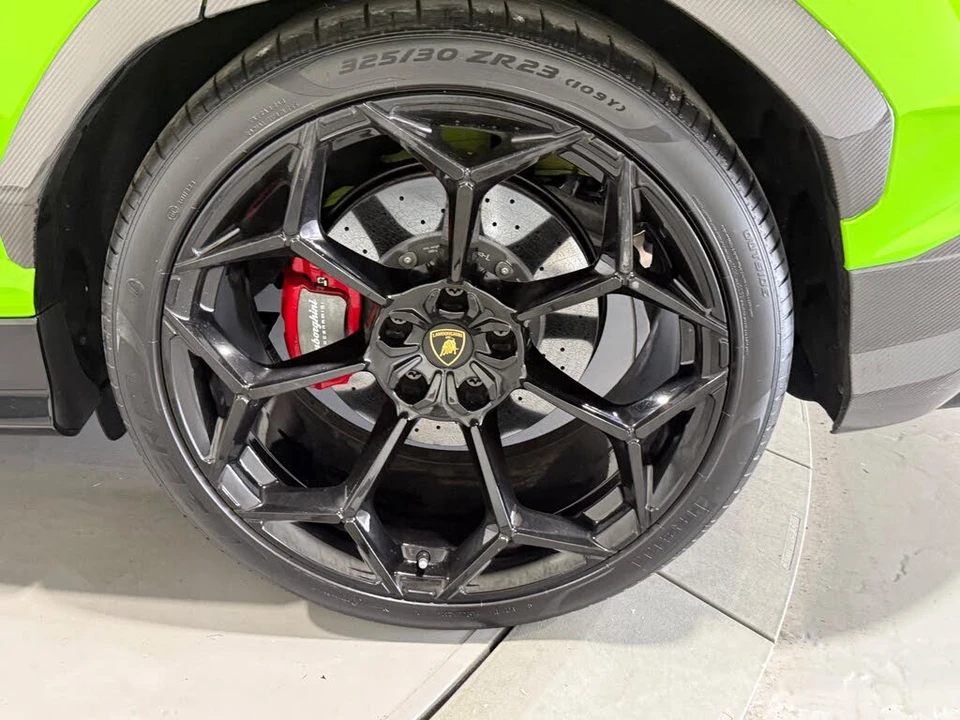 2024 Lamborghini Urus Performante - Image 18 of 31