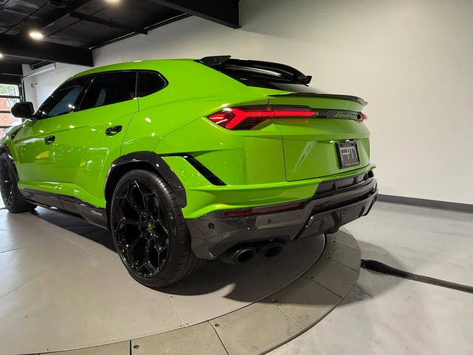 2024 Lamborghini Urus Performante - Image 24 of 31