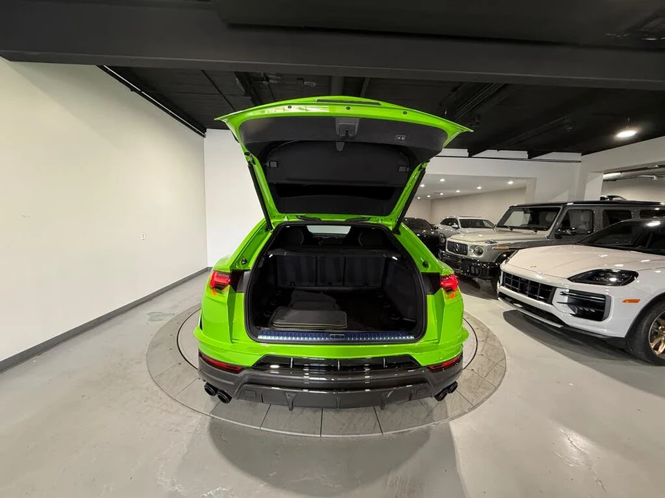 2024 Lamborghini Urus Performante - Image 30 of 31