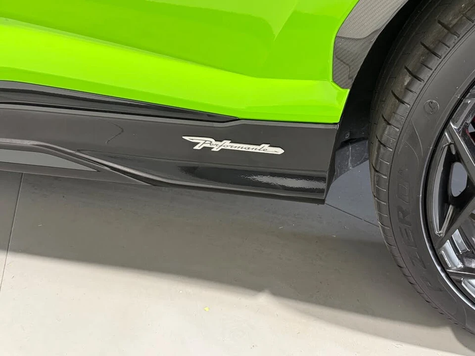2024 Lamborghini Urus Performante - Image 17 of 31