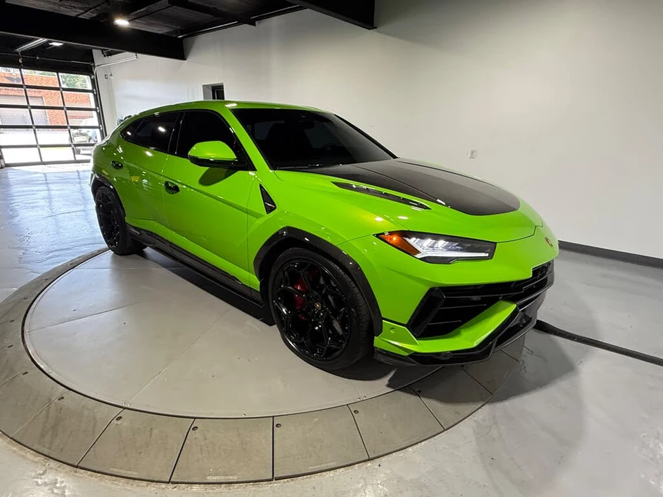 2024 Lamborghini Urus Performante - Image 14 of 31