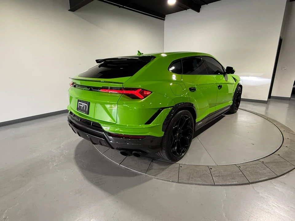 2024 Lamborghini Urus Performante - Image 20 of 31